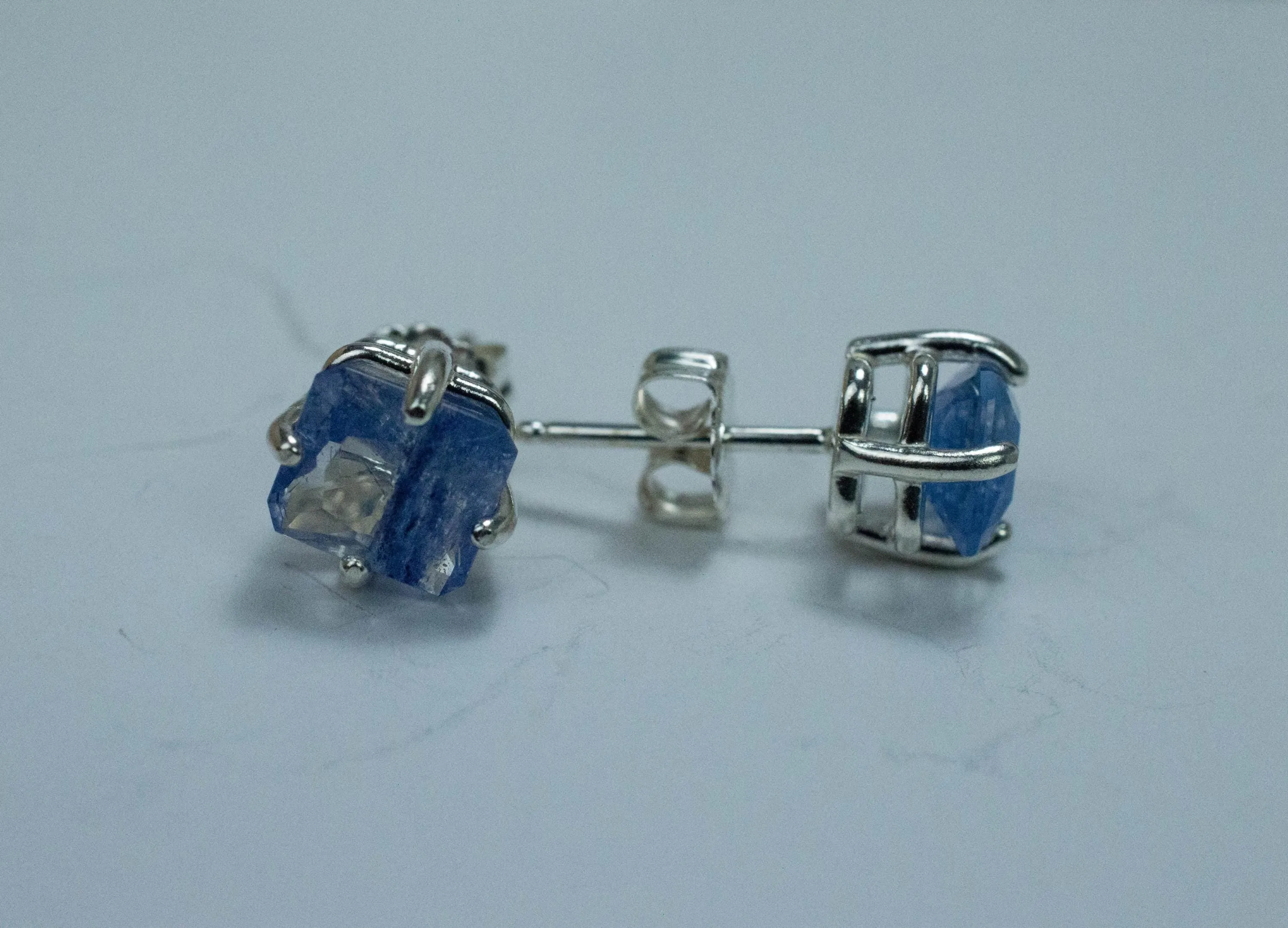 Dumortierite Quartz Earrings; Natural Untreated Brazil Dumortierite; 2.310cts
