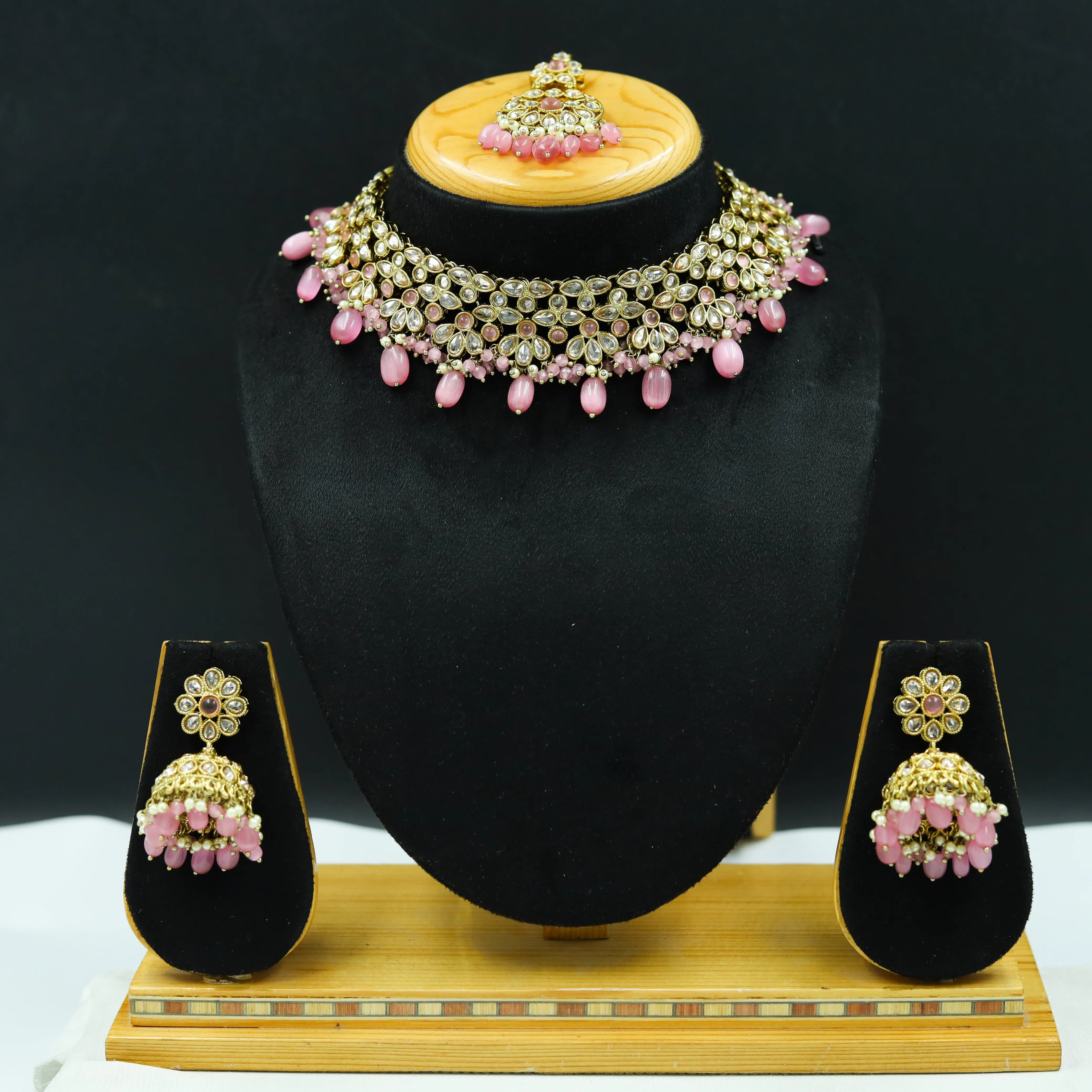 Round Neck Antique Necklace Set 7195-33