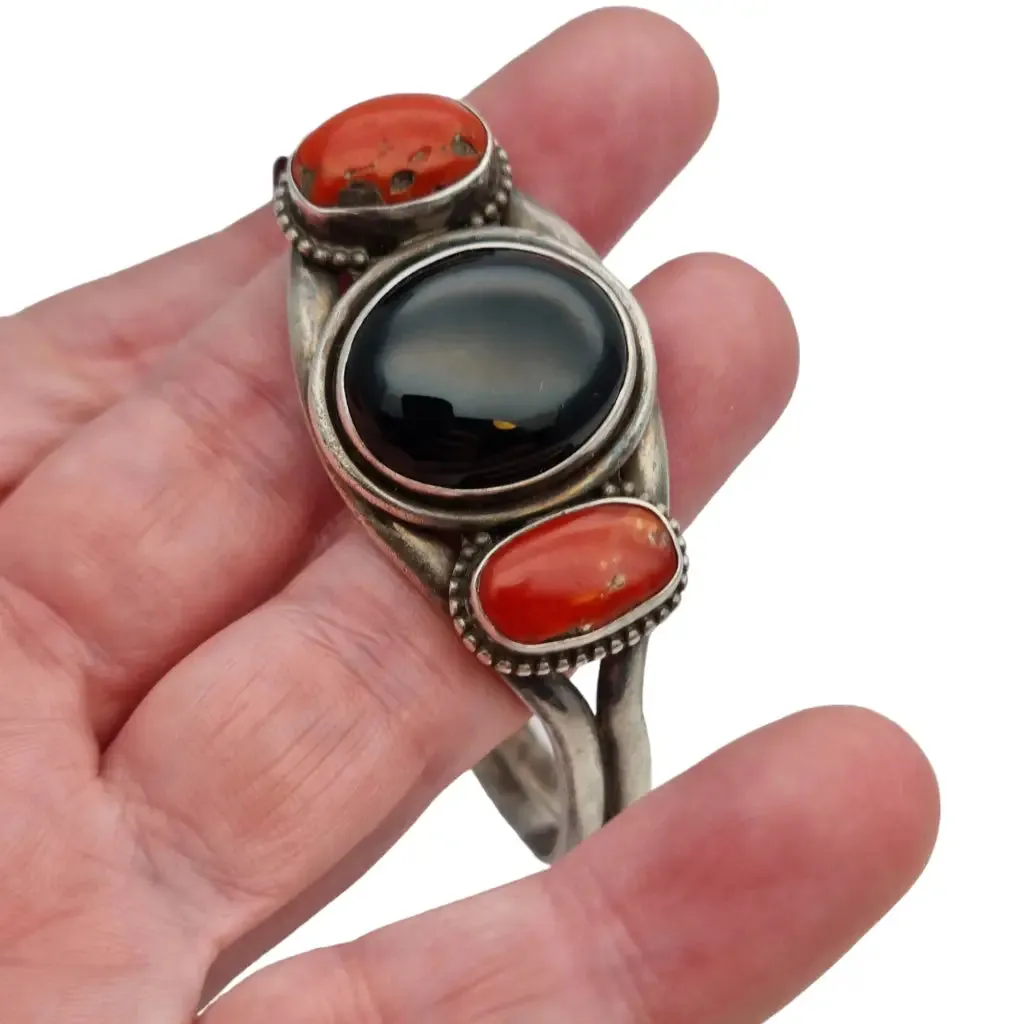 Silver bracelet with coral and onyx, 80s boho bracelet, red and black retro jewelry.