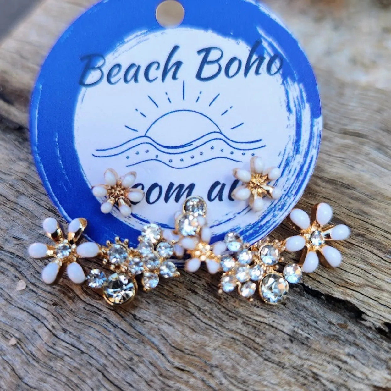 WHITE DAISIES - BACK STUD GOLD PLATED EARRINGS